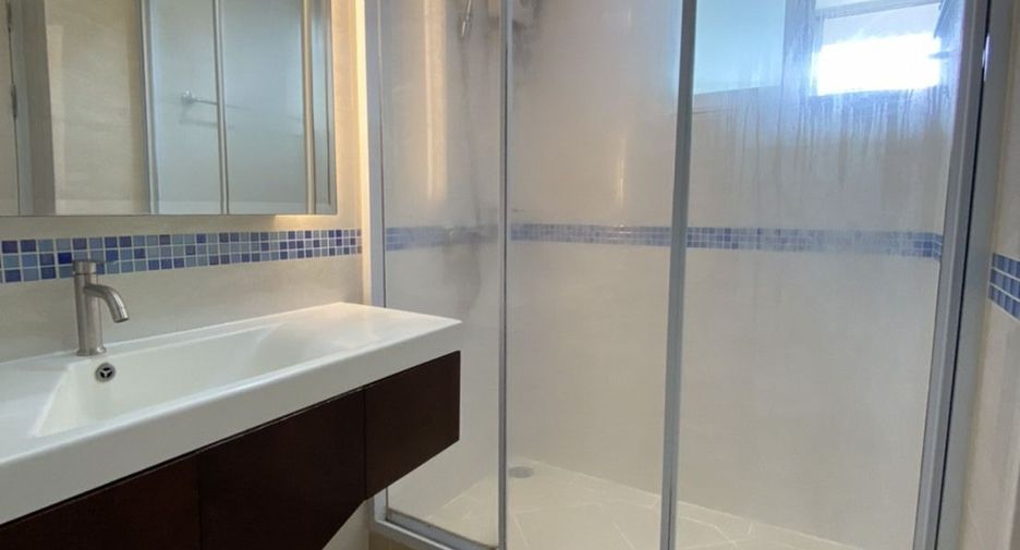 For sale 1 Beds condo in Phaya Thai, Bangkok