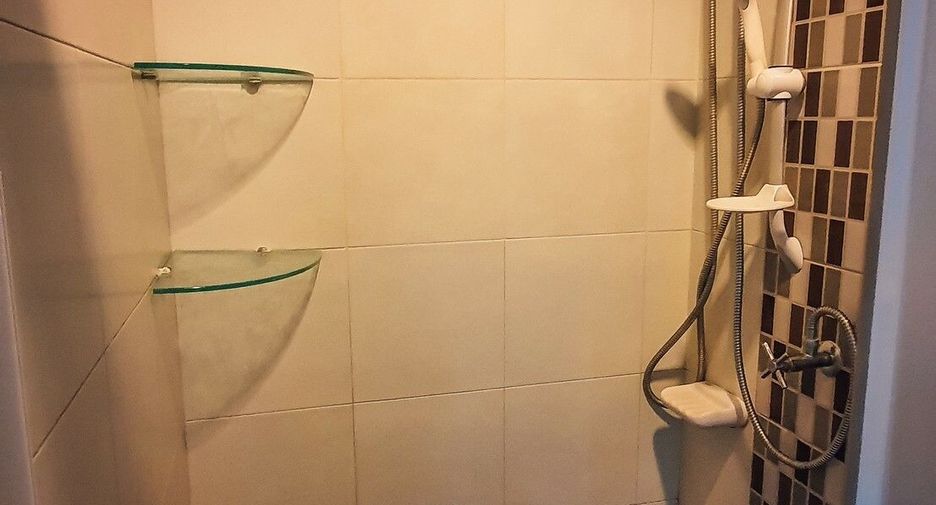 For rent 2 bed condo in Khlong Toei, Bangkok