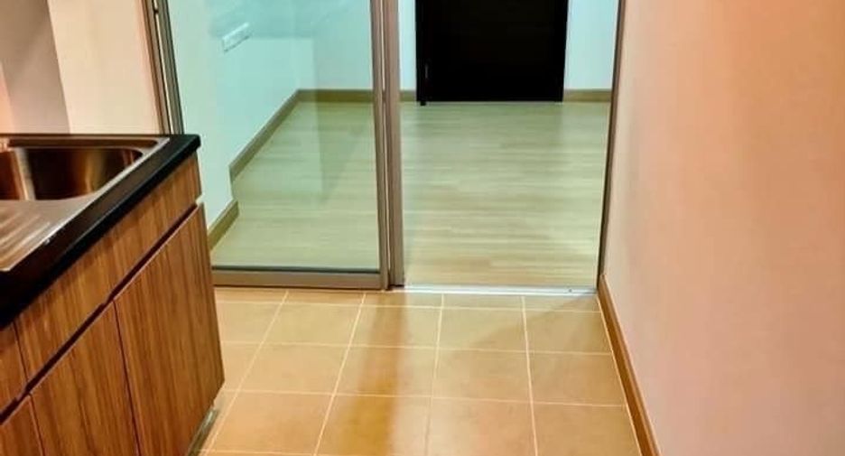 For sale 1 Beds condo in Chom Thong, Bangkok