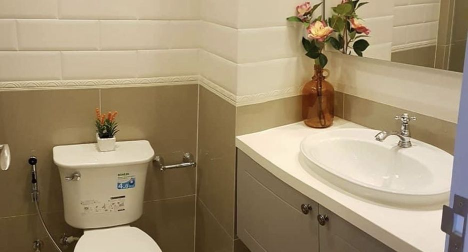 For sale studio condo in Phaya Thai, Bangkok
