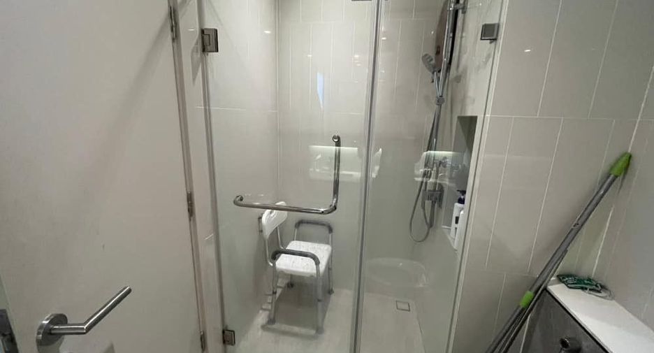 For rent 1 bed condo in Phaya Thai, Bangkok