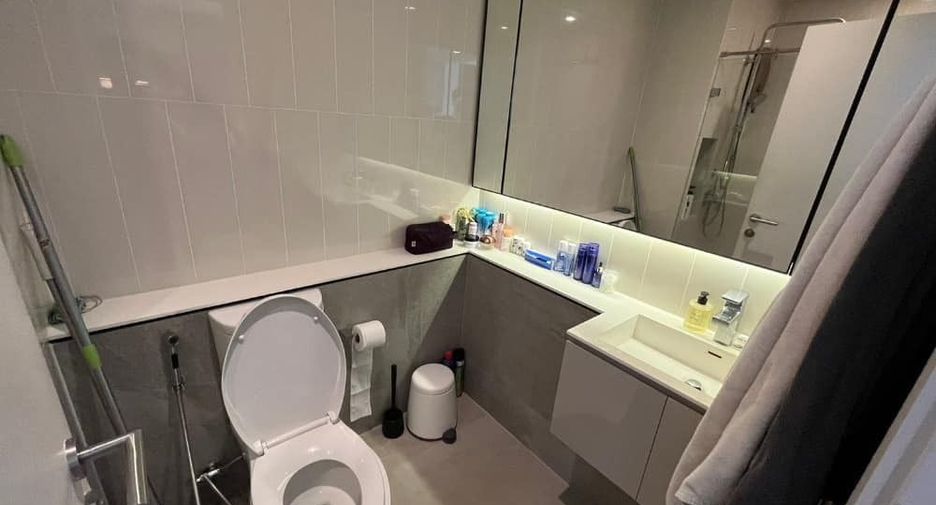 For rent 1 bed condo in Phaya Thai, Bangkok