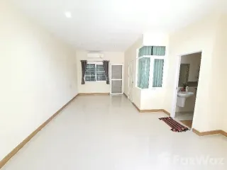 For sale 4 bed townhouse in Prawet, Bangkok