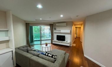For rent 2 bed condo in Huai Khwang, Bangkok