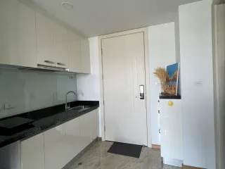 For sale 1 bed condo in Huai Khwang, Bangkok