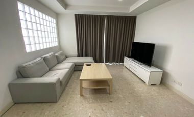 For rent 2 bed condo in Khlong Toei, Bangkok