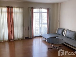 For rent 3 Beds townhouse in Lat Phrao, Bangkok