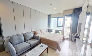 For sale studio condo in Khlong Toei, Bangkok