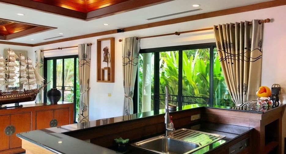 For rent 3 bed villa in Mueang Phuket, Phuket