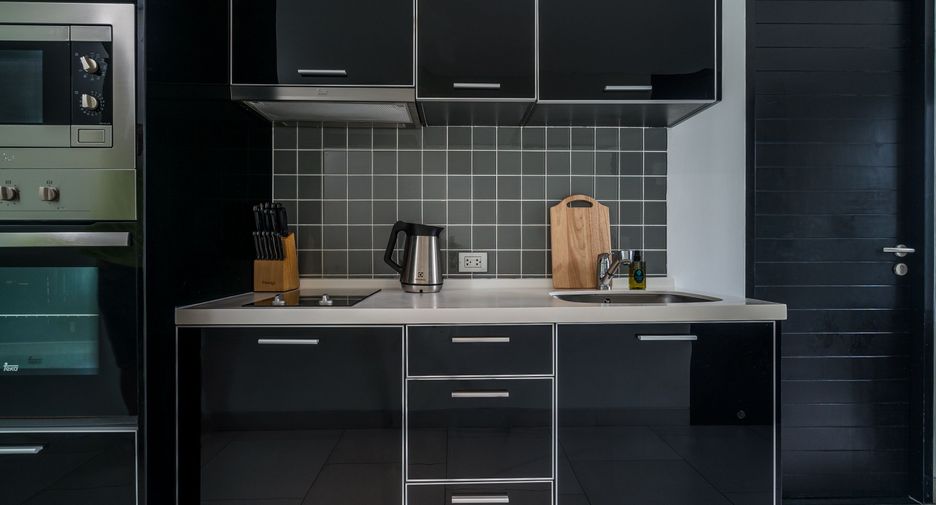 For sale 1 bed condo in Kathu, Phuket