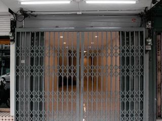 For sale 1 bed townhouse in Khlong San, Bangkok