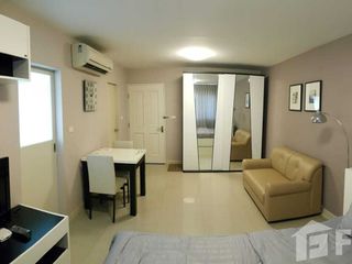For rent スタジオ condo in Khlong Toei, Bangkok