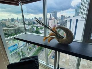 For sale 2 Beds condo in Huai Khwang, Bangkok