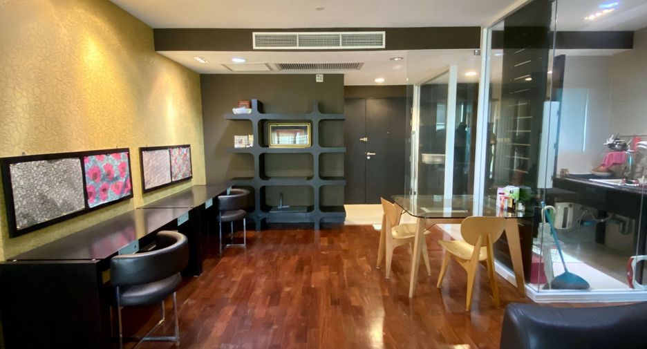 For rent 2 Beds condo in Khlong Toei, Bangkok