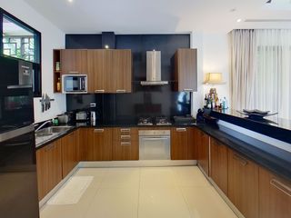 For sale 10 bed villa in Thalang, Phuket