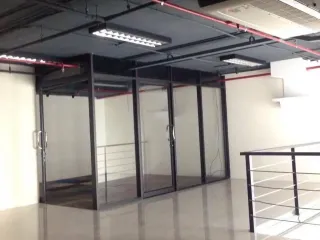 For rent studio condo in Khlong Toei, Bangkok