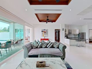 For sale 3 bed condo in Kathu, Phuket