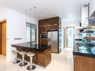 For sale 4 bed townhouse in Mueang Phuket, Phuket