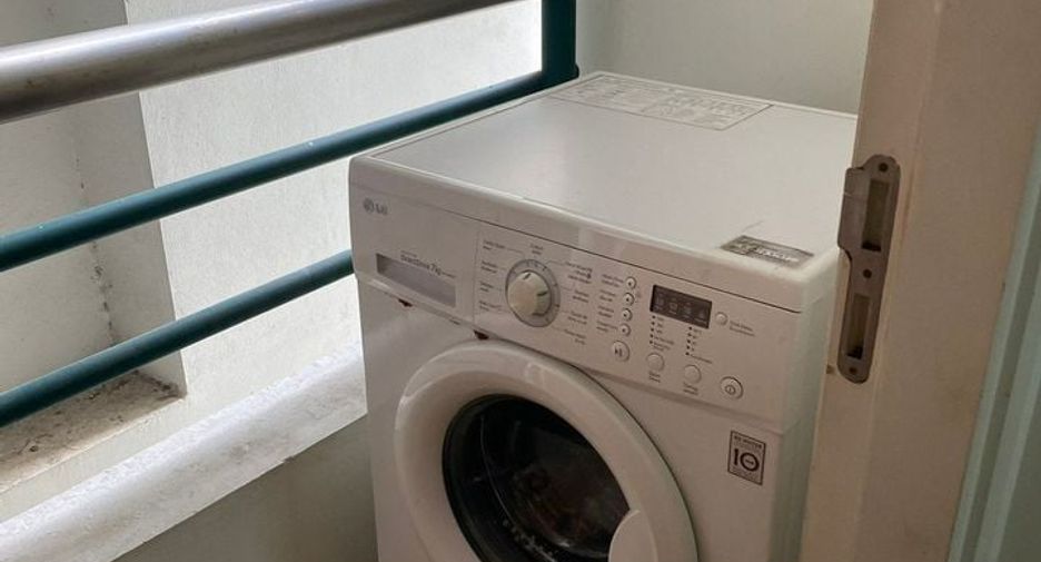 For rent 2 bed condo in Watthana, Bangkok