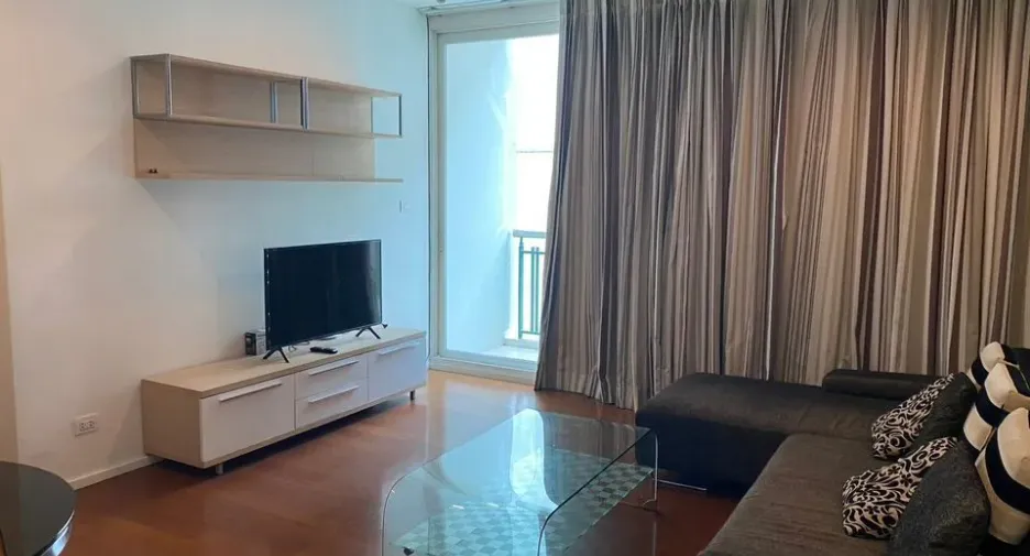 For rent 2 bed condo in Watthana, Bangkok