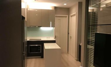 For rent 2 bed condo in Phaya Thai, Bangkok