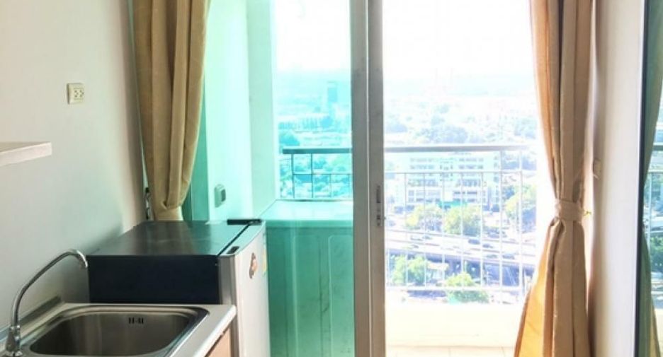 For sale 1 bed condo in Khlong Toei, Bangkok