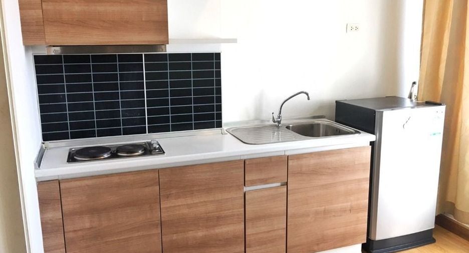For sale 1 bed condo in Khlong Toei, Bangkok