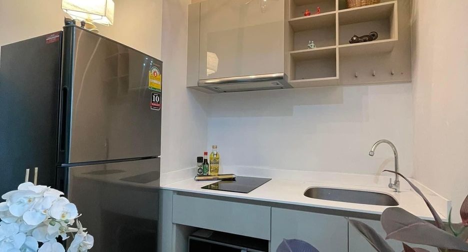 For rent 1 bed condo in Watthana, Bangkok