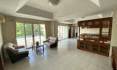 For rent 2 bed apartment in Watthana, Bangkok