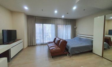 For sale studio condo in Khlong Toei, Bangkok