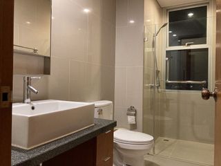 For rent 1 bed condo in Khlong San, Bangkok