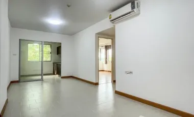 For sale 2 bed condo in Huai Khwang, Bangkok