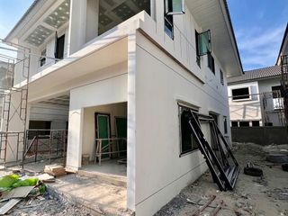For sale 4 bed house in Mueang Phuket, Phuket