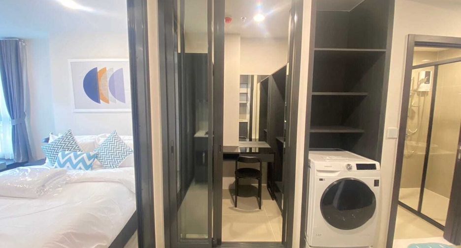 For rent 1 bed condo in Huai Khwang, Bangkok
