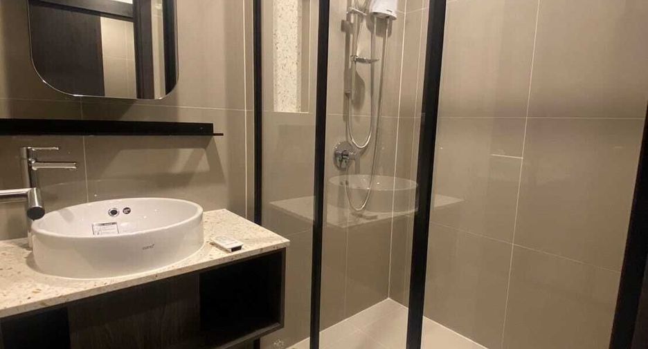 For rent 1 bed condo in Huai Khwang, Bangkok