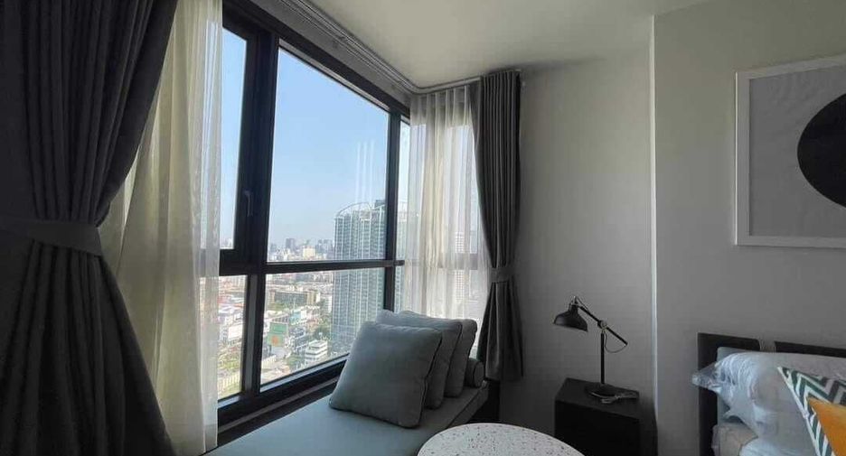For rent 1 bed condo in Huai Khwang, Bangkok