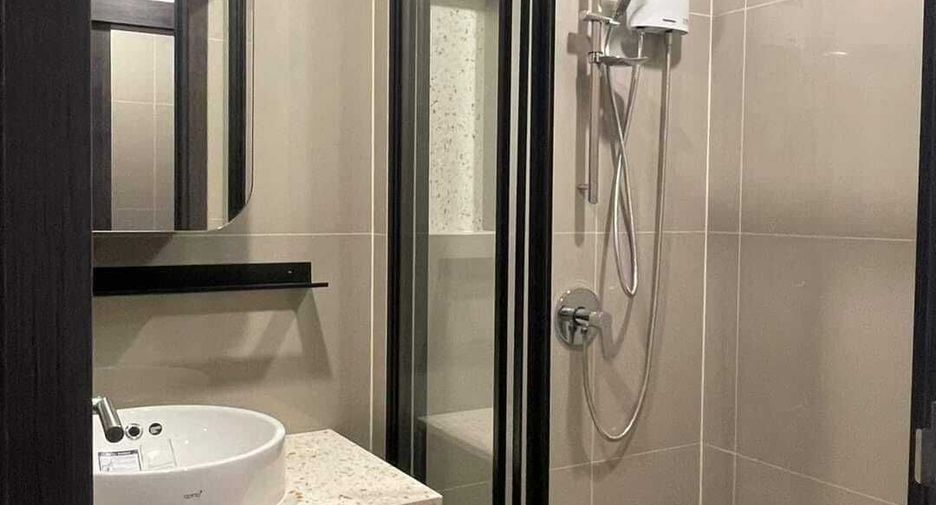 For rent 1 bed condo in Huai Khwang, Bangkok