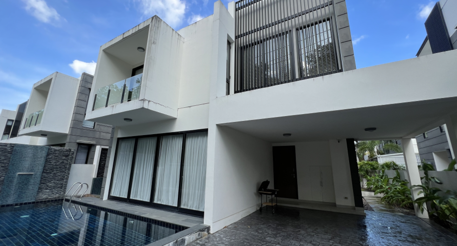 For rent 5 bed townhouse in Thalang, Phuket