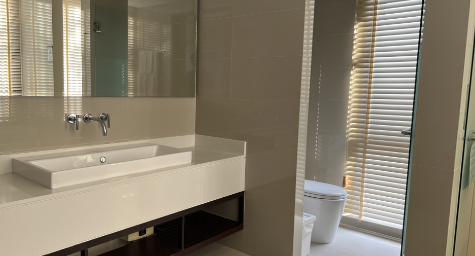 For rent 5 bed townhouse in Thalang, Phuket