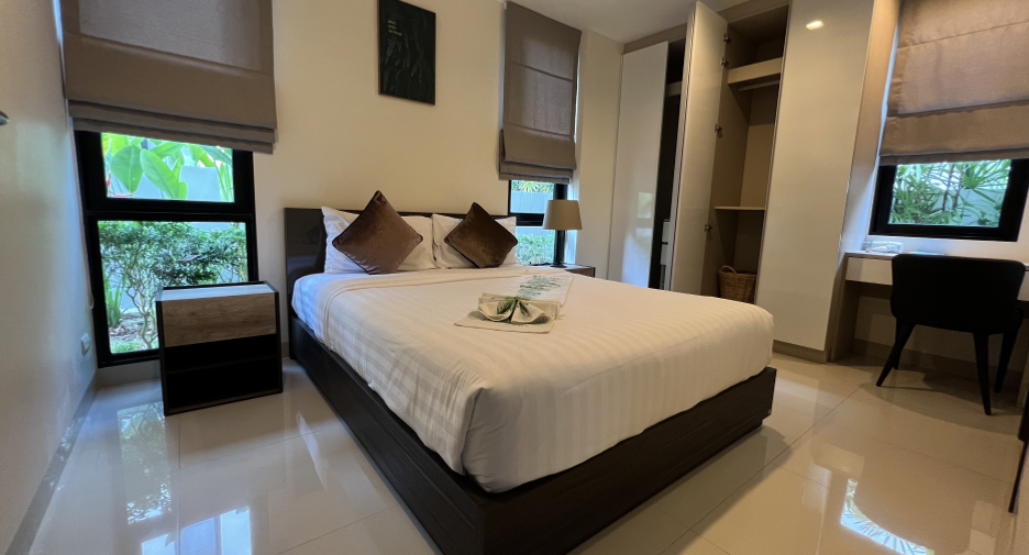 For rent 5 bed townhouse in Thalang, Phuket