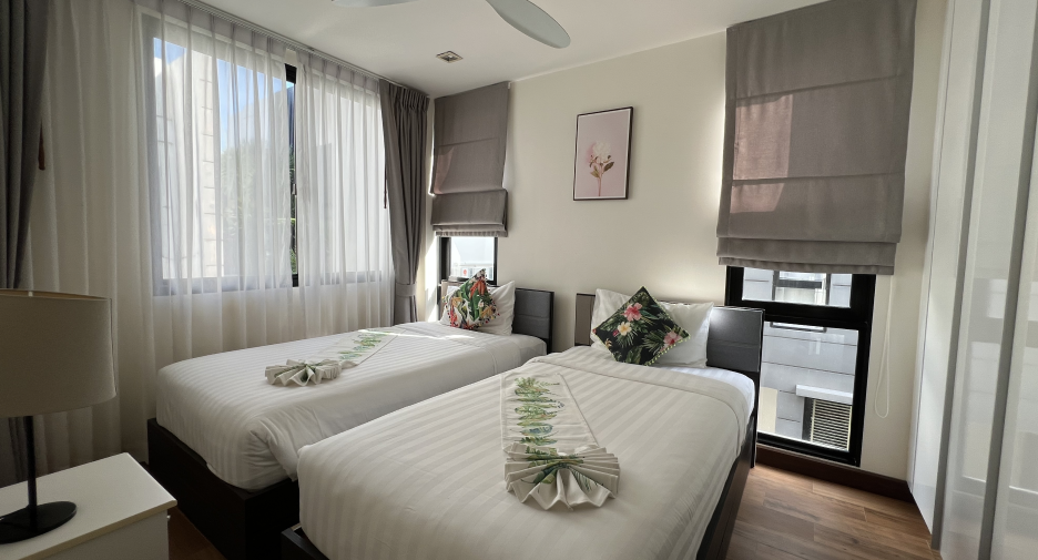 For rent 5 bed townhouse in Thalang, Phuket