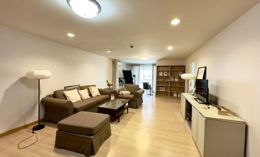 For rent 2 bed apartment in Watthana, Bangkok