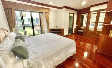 For rent 3 bed condo in Watthana, Bangkok