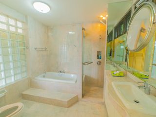 For rent 4 bed villa in Mueang Phuket, Phuket