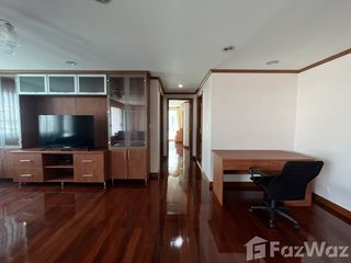 For rent 3 bed apartment in Watthana, Bangkok