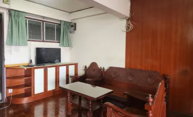 For rent 2 bed condo in Pom Prap Sattru Phai, Bangkok