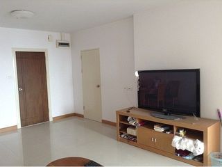 For rent 2 bed condo in Bangkok Yai, Bangkok