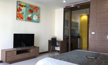 For rent studio condo in Pathum Wan, Bangkok