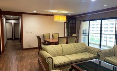 For rent 3 bed condo in Watthana, Bangkok