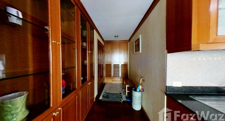 For rent 2 Beds condo in Watthana, Bangkok